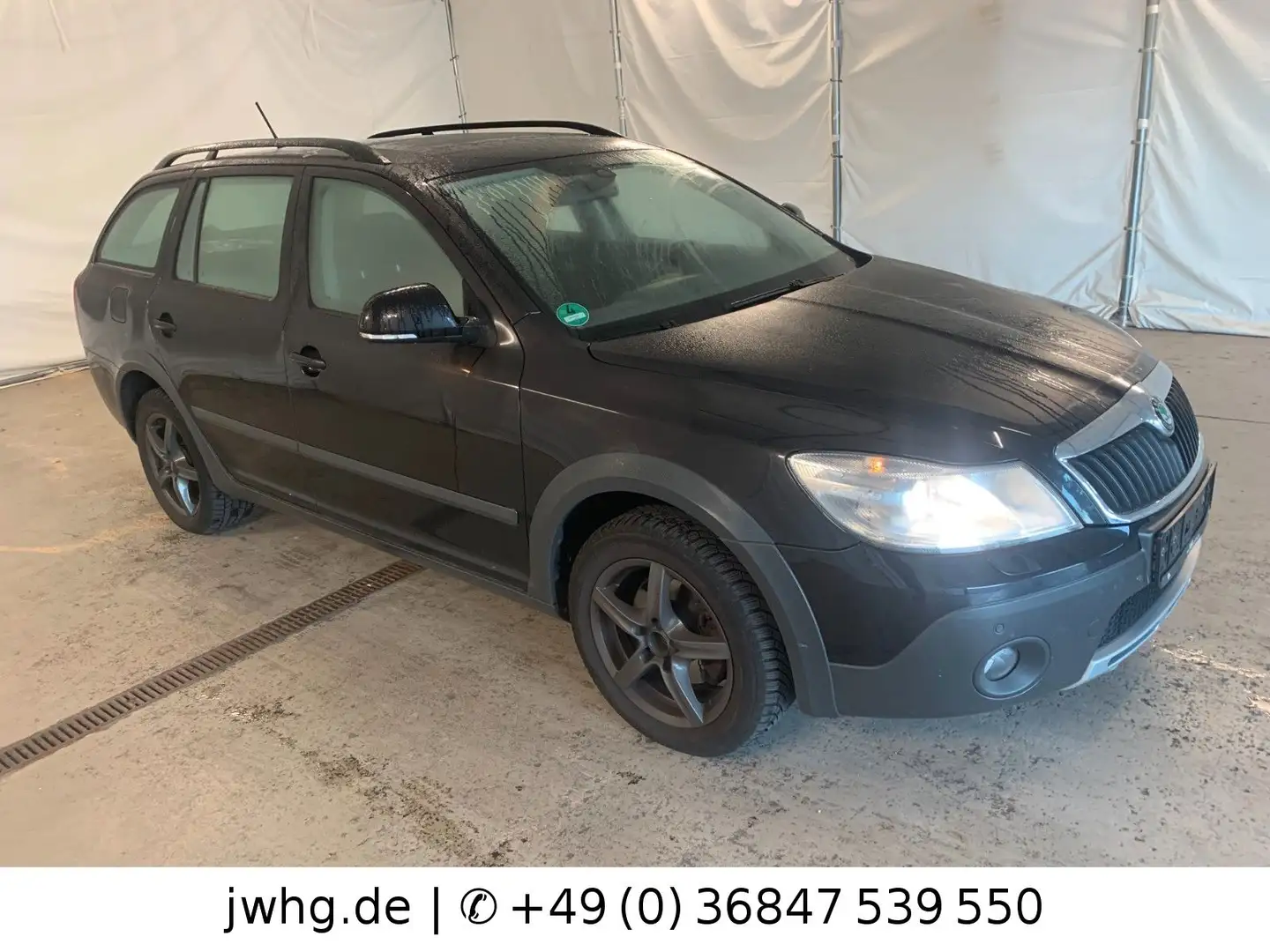 Skoda Octavia Scout 4X4 Xenon Glasdach PDC Tempo AHK Schwarz - 2