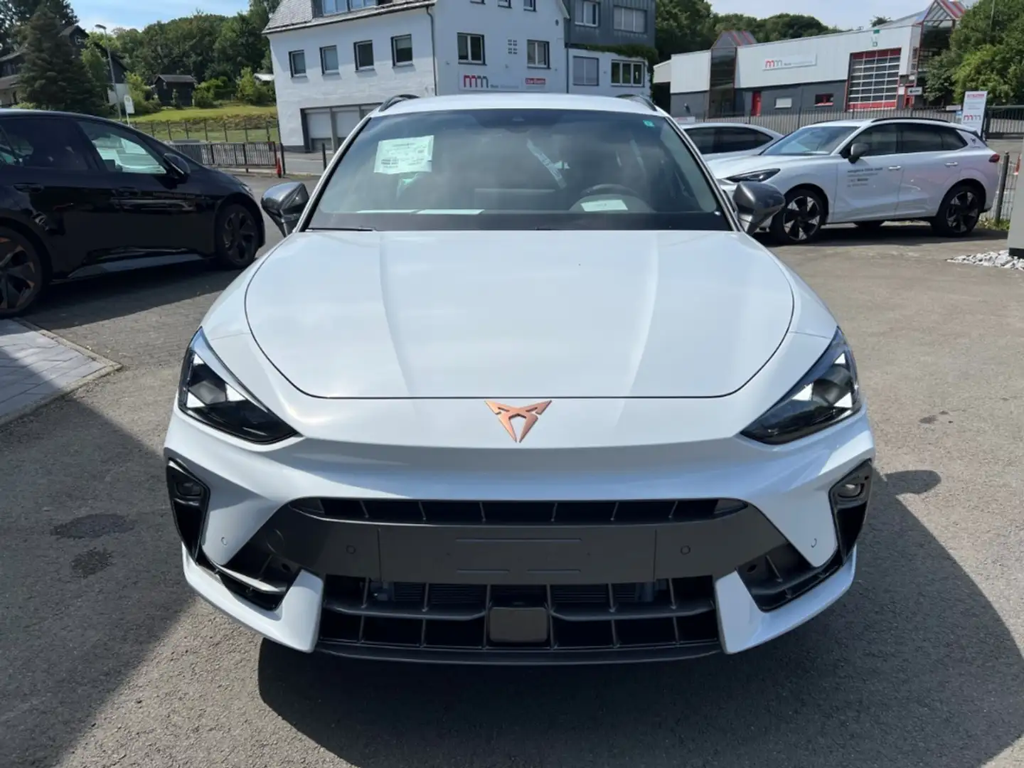 CUPRA Leon Sportstourer 1.5 eTSI AHK, Matrix Weiß - 2