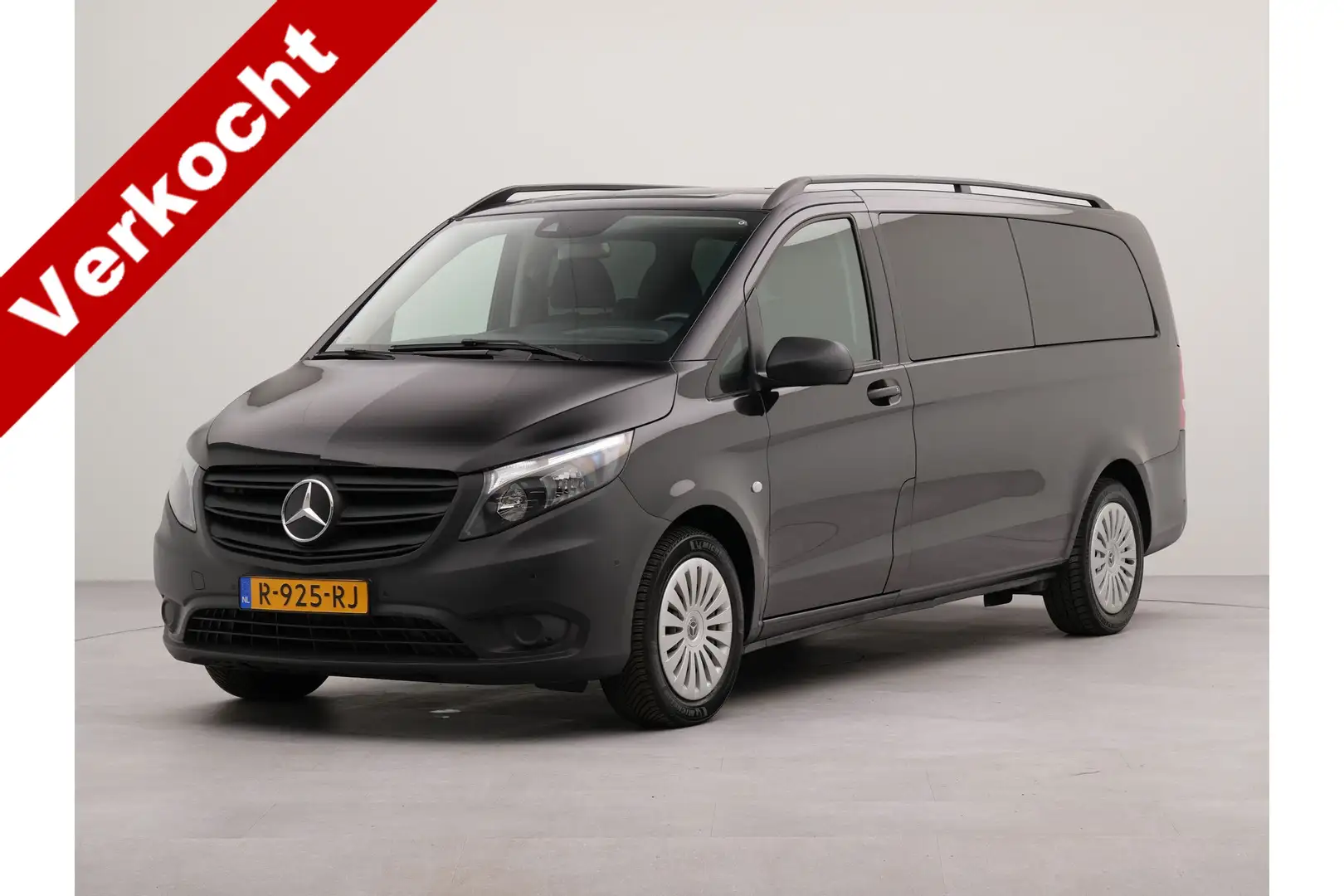 Mercedes-Benz Vito Tourer 116 CDI Extra Lang 9 pers autm E6 Zwart - 1