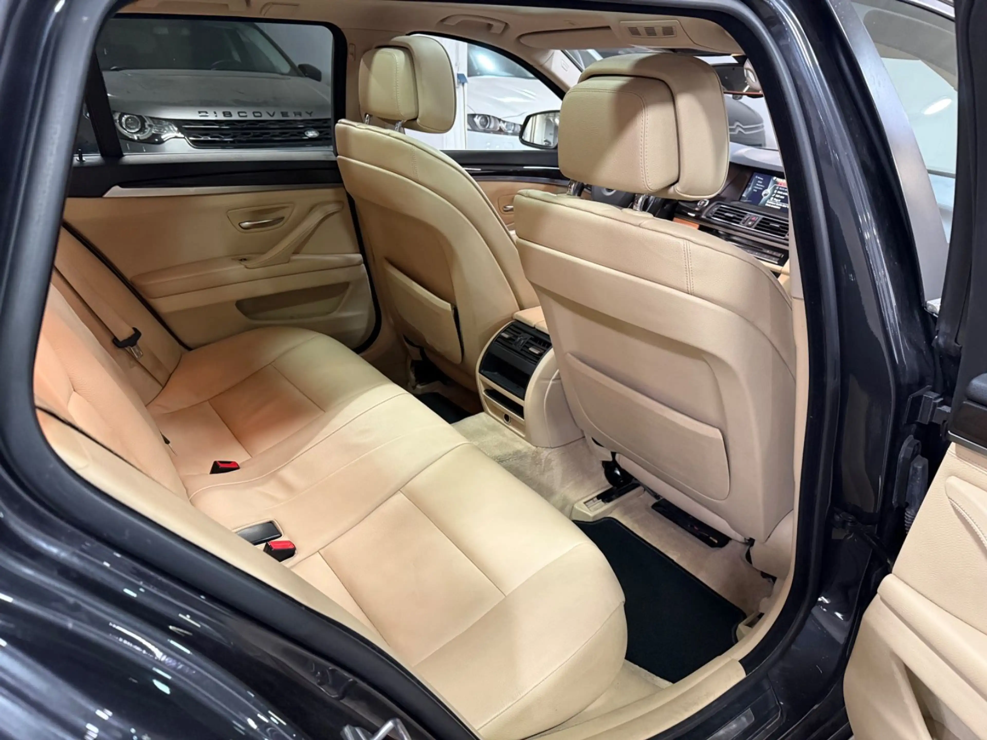 BMW 525 Touring 525 d xDrive Navi~Klima~Leder~Panomara — photo 12
