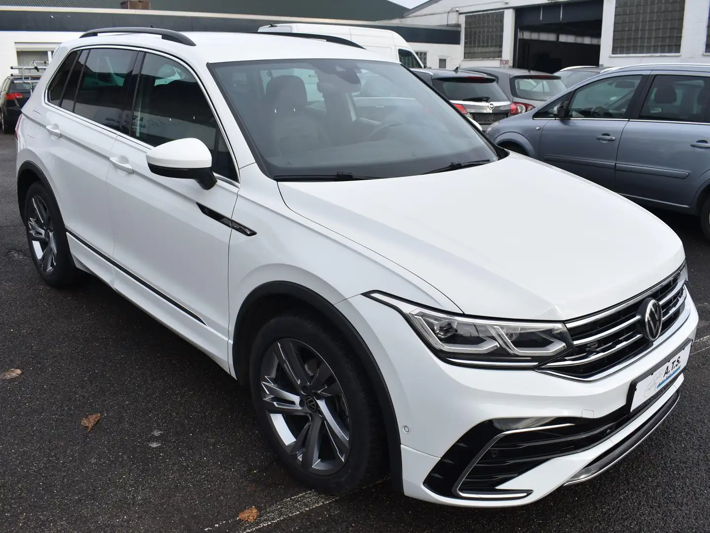 Volkswagen Tiguan 2.0 TDI DSG R-LINE *MATRIX*VIRTUAL*ACC*KAMERA Wit - 2
