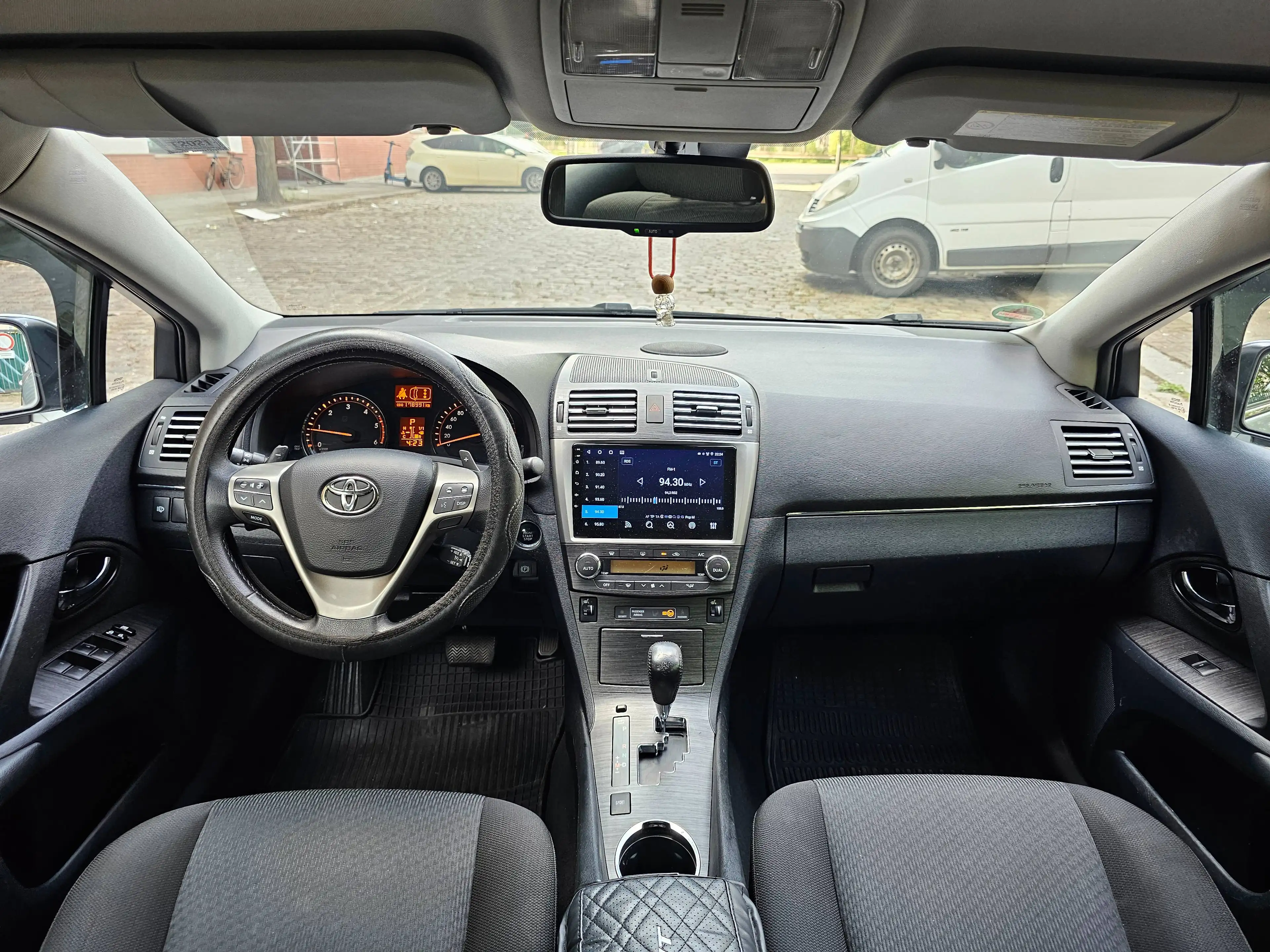 Toyota Avensis Executive Automatik — photo 9