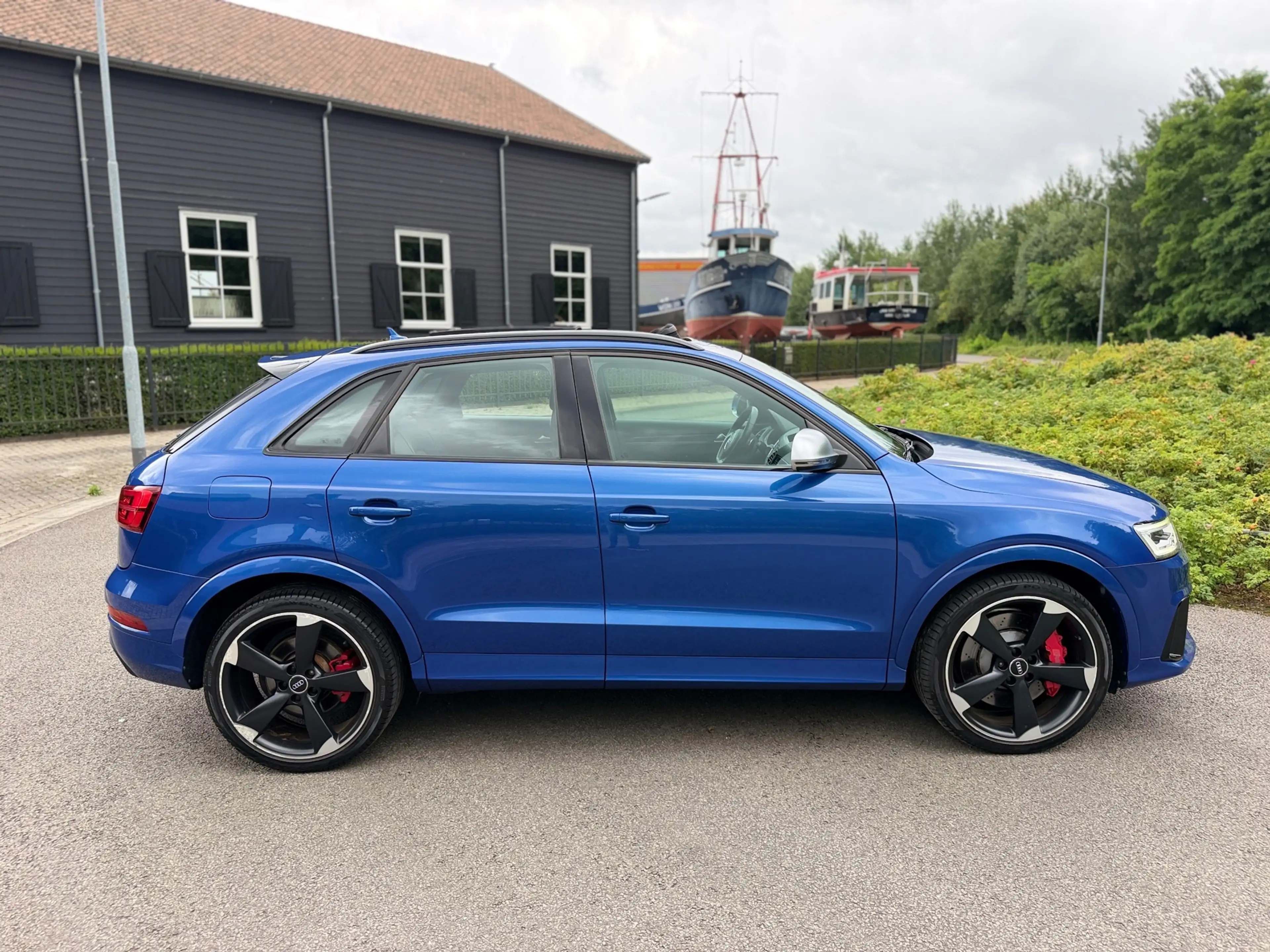 Audi RS Q3 2.5 TFSI Q3 QUATTRO PERFORMANCE PANORAMDAK BOSE CA — photo 10