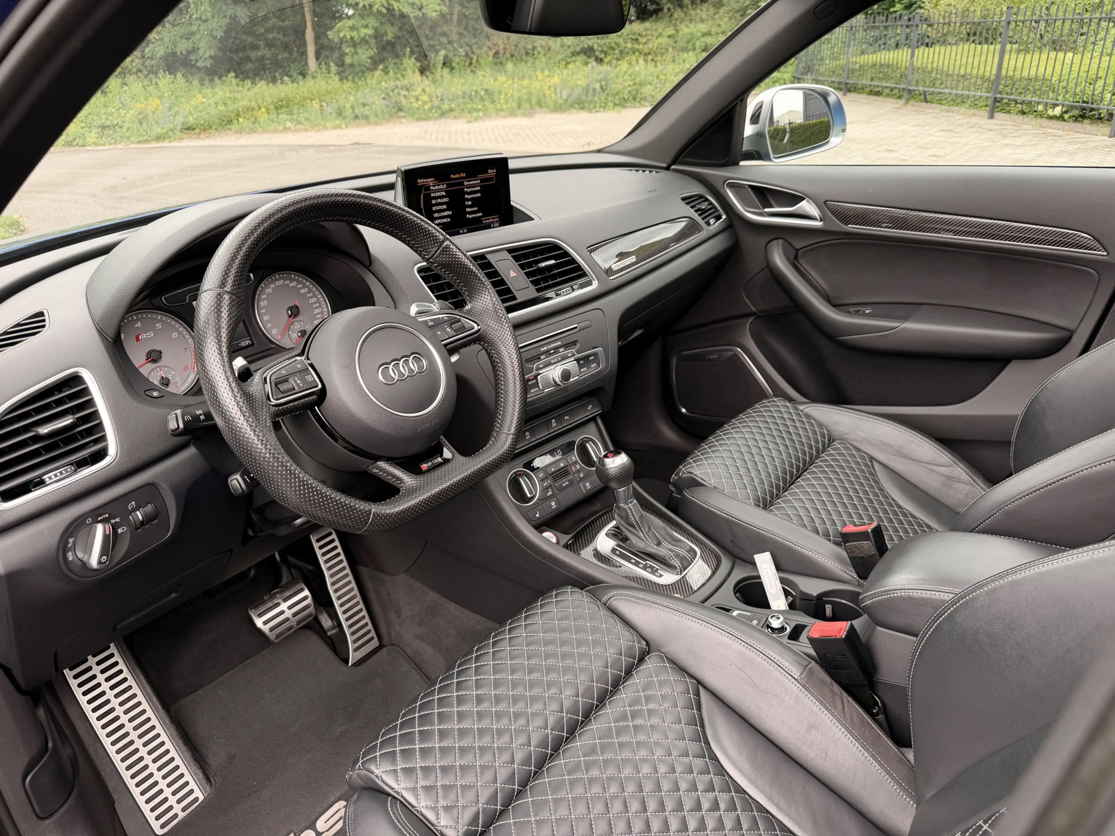 Audi RS Q3 2.5 TFSI Q3 QUATTRO PERFORMANCE PANORAMDAK BOSE CA — photo 4