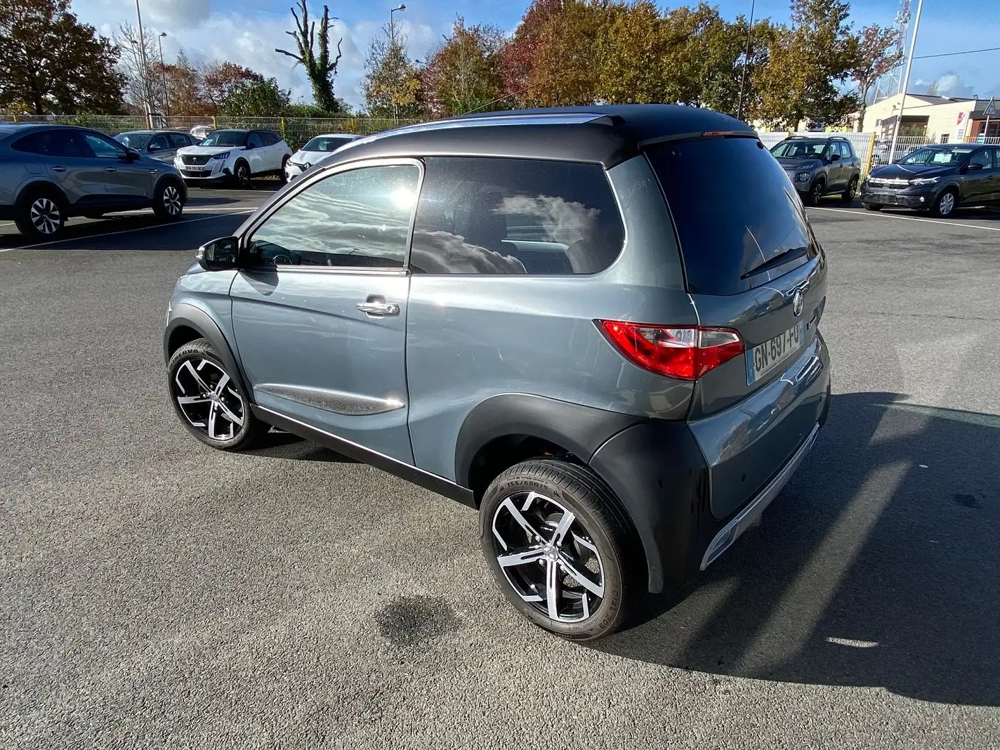 Aixam Crossover PREMIUM Gris - 2