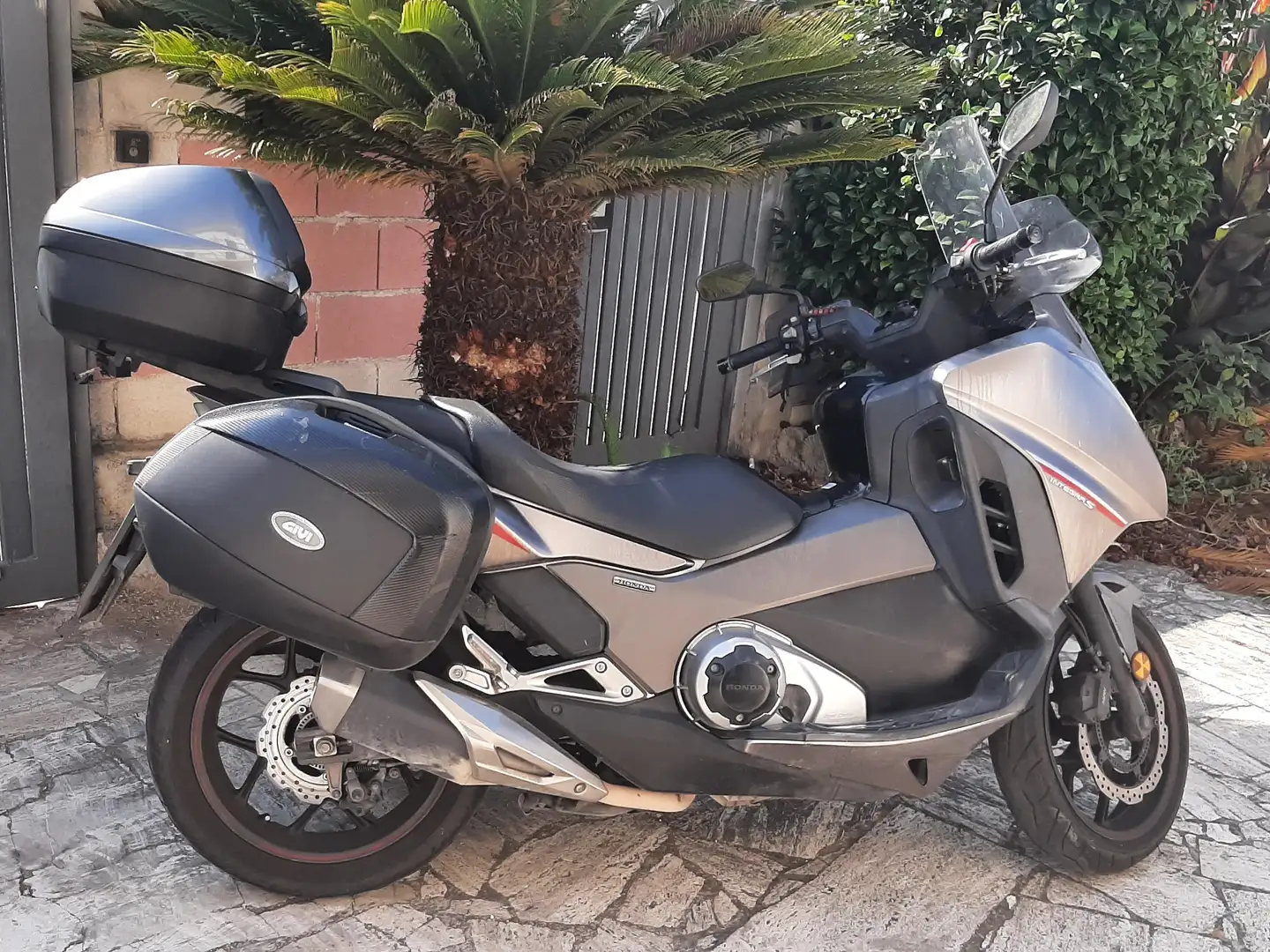 Honda Integra 750 s 2016 Grau - 1