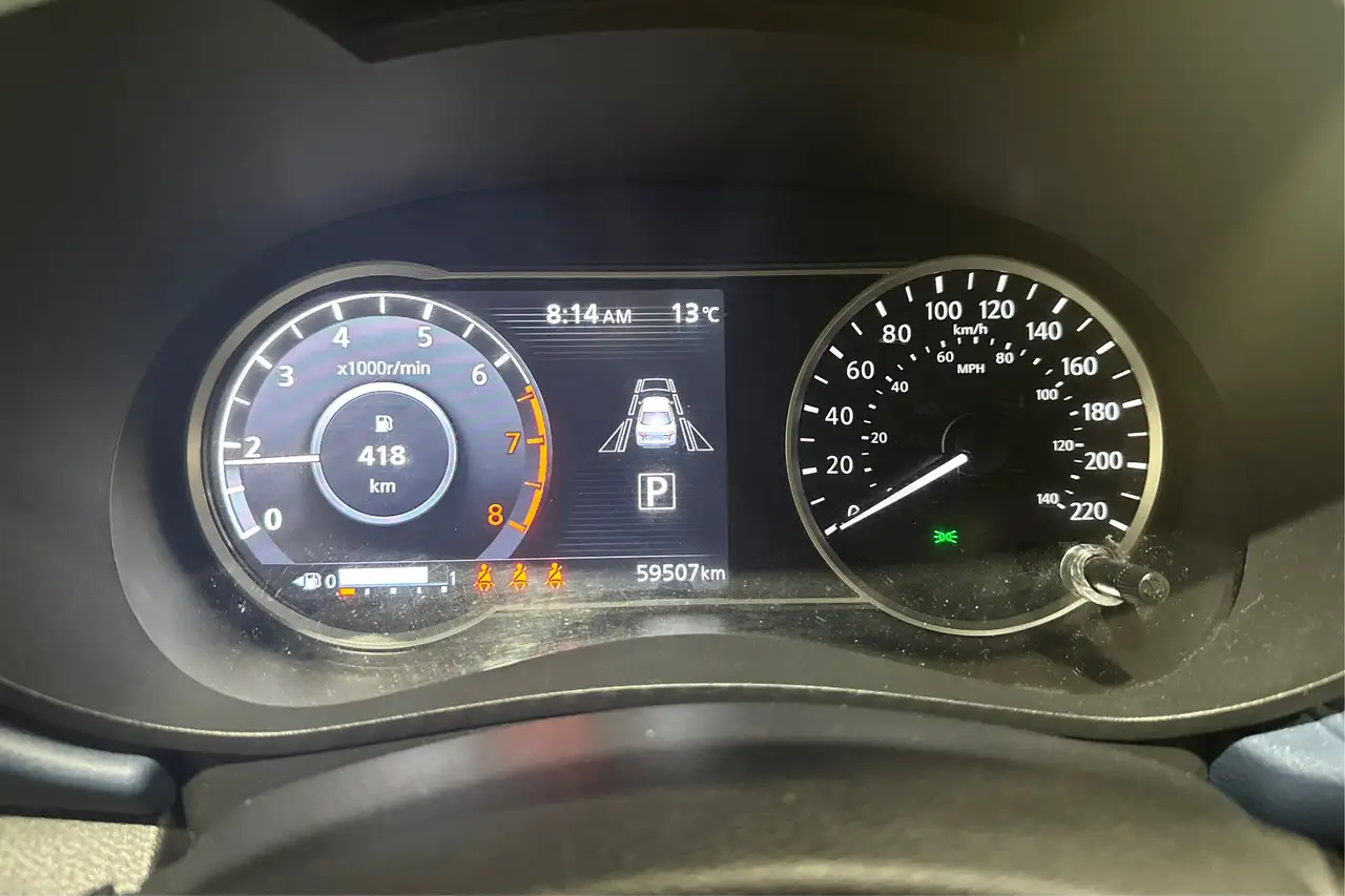 Nissan Versa снимка Nissan Versa
