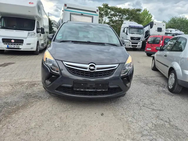 Opel Zafira Tourer Active