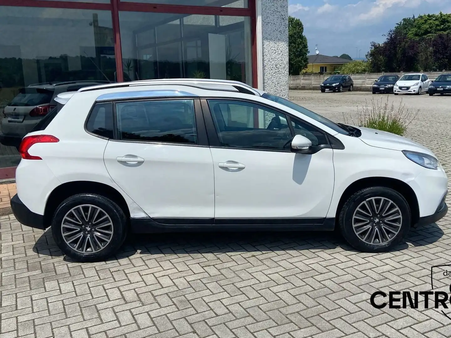 Peugeot 2008 2008 1.4 hdi 8v Active 68cv Bianco - 2