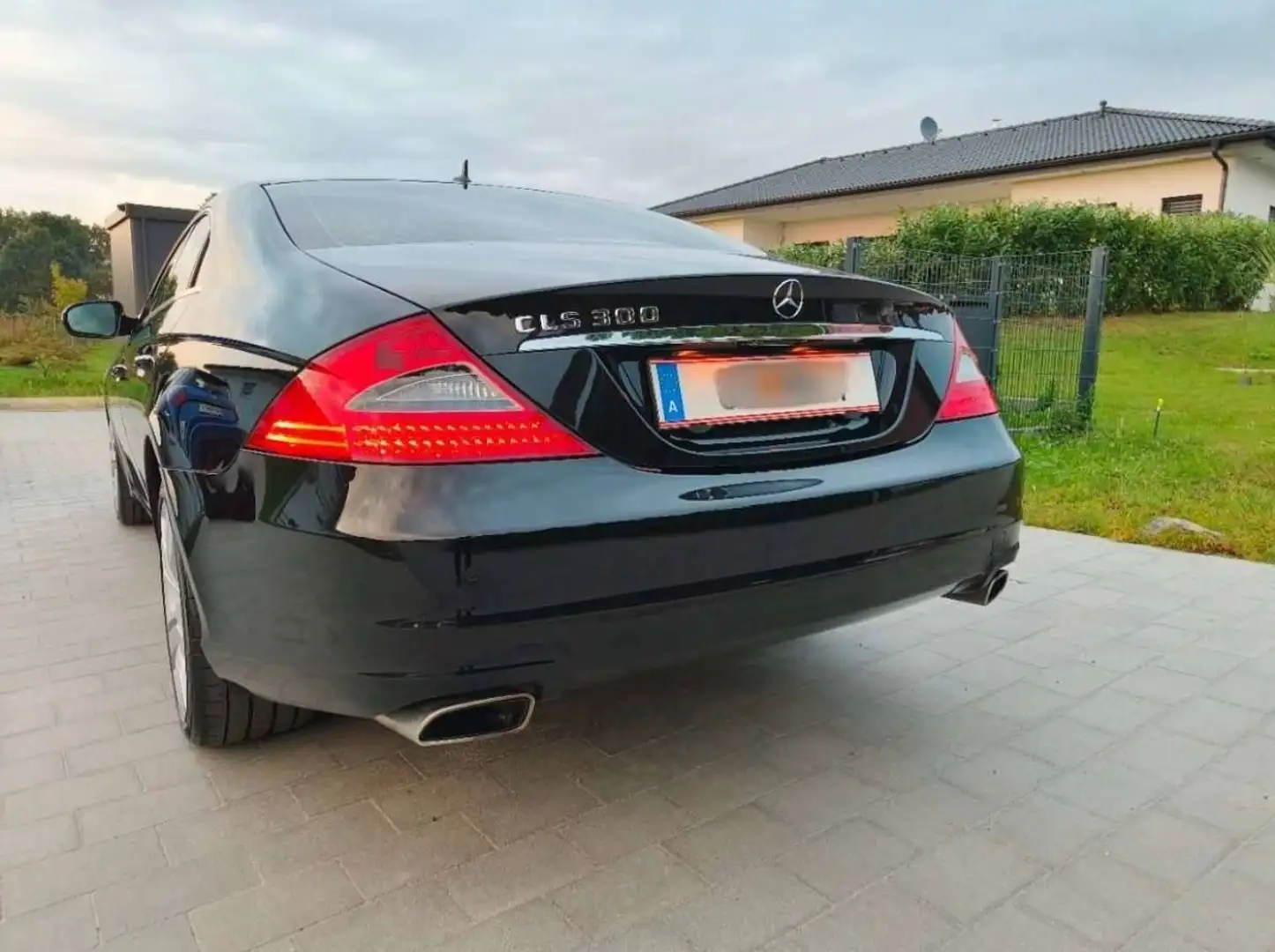 Mercedes-Benz CLS 300 CLS 300 Aut. Schwarz - 2