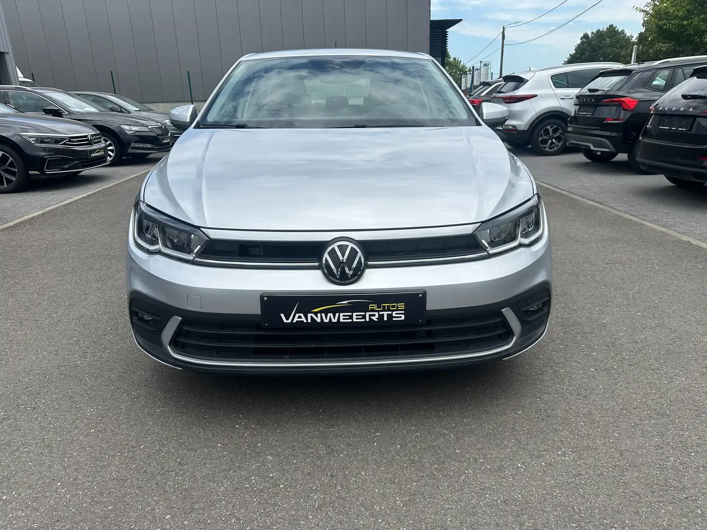 Volkswagen Polo 1.0 TSI Life OPF DSG Argent - 2