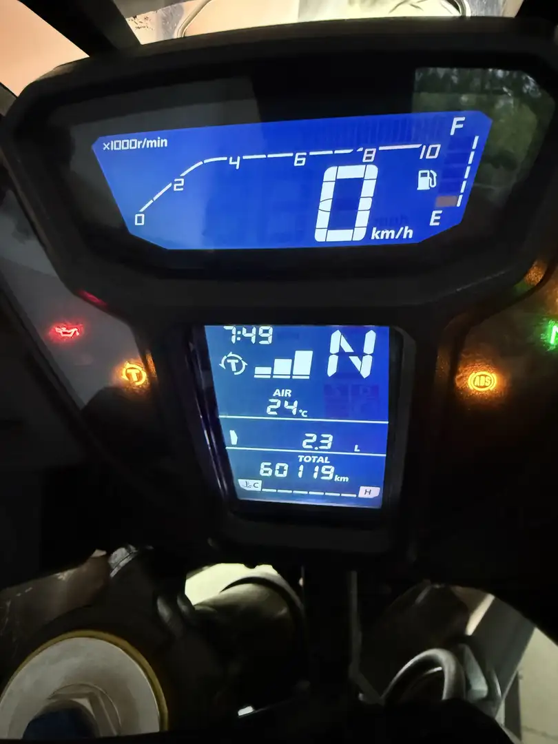 Honda CRF 1000 Schwarz - 1