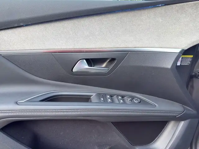 Peugeot 3008 view 14