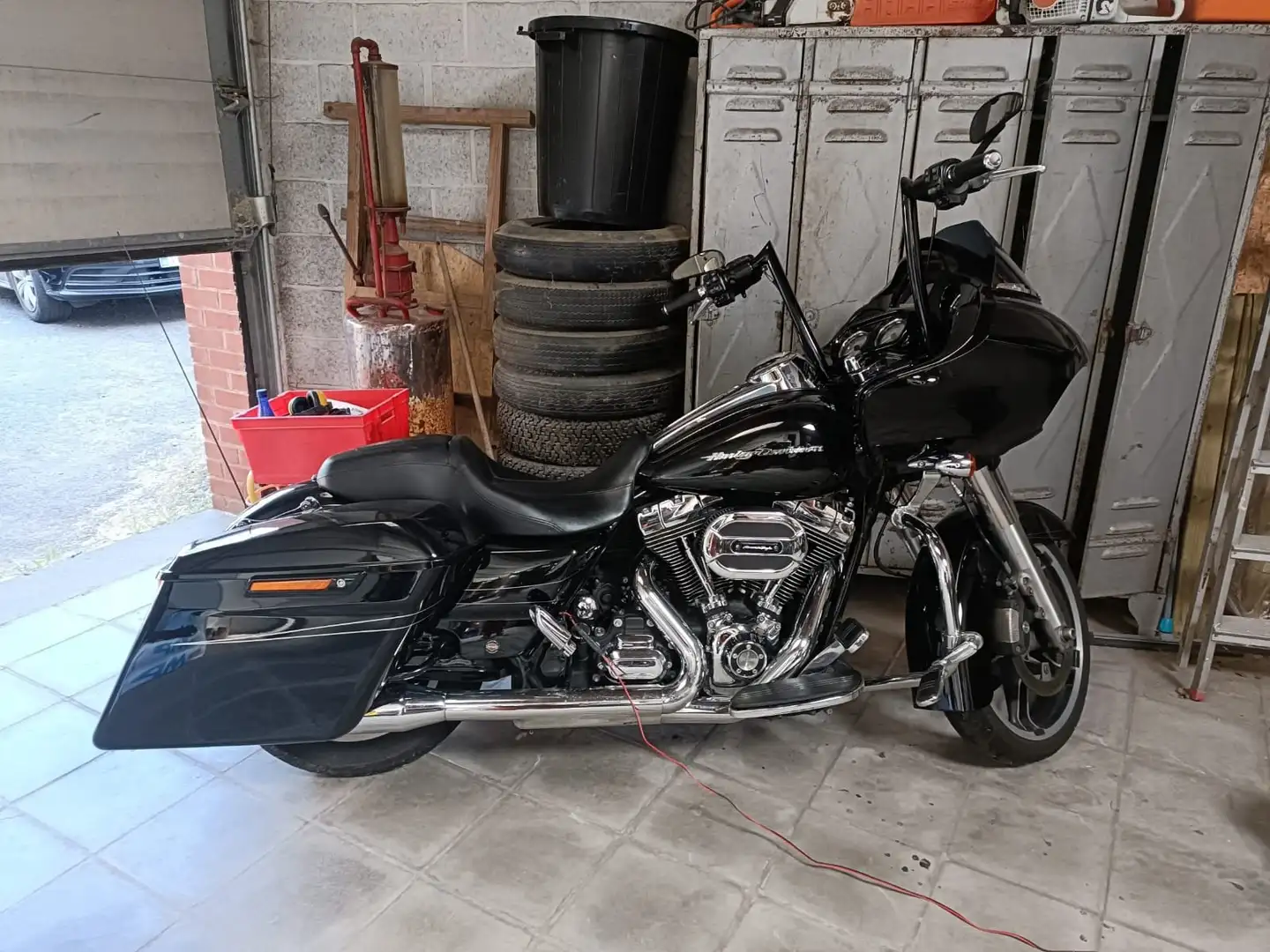 Harley-Davidson Road Glide Special t2F gutnro Zwart - 2