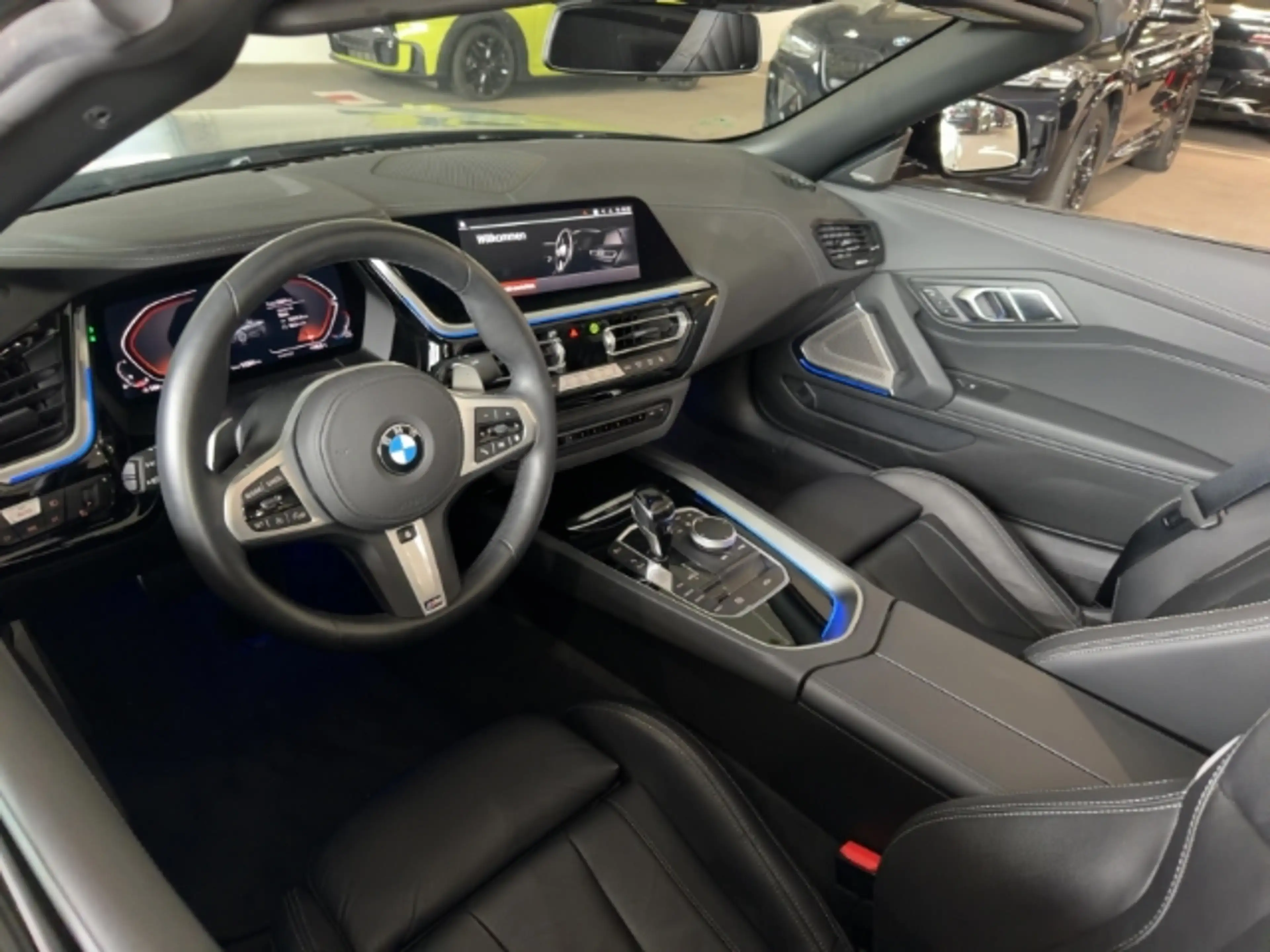 BMW Z4 sDrive30i Sportpaket Navi Leder Digitales Cockpit — photo 6