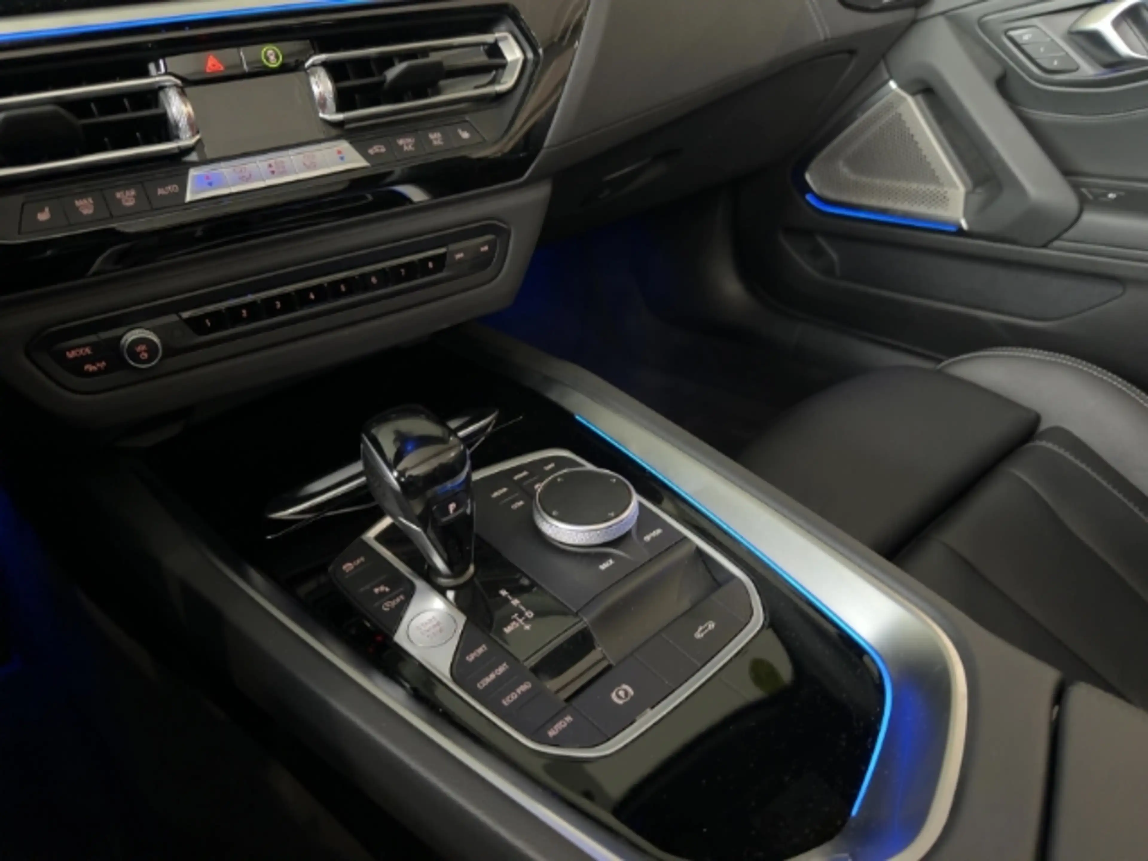 BMW Z4 sDrive30i Sportpaket Navi Leder Digitales Cockpit — photo 11
