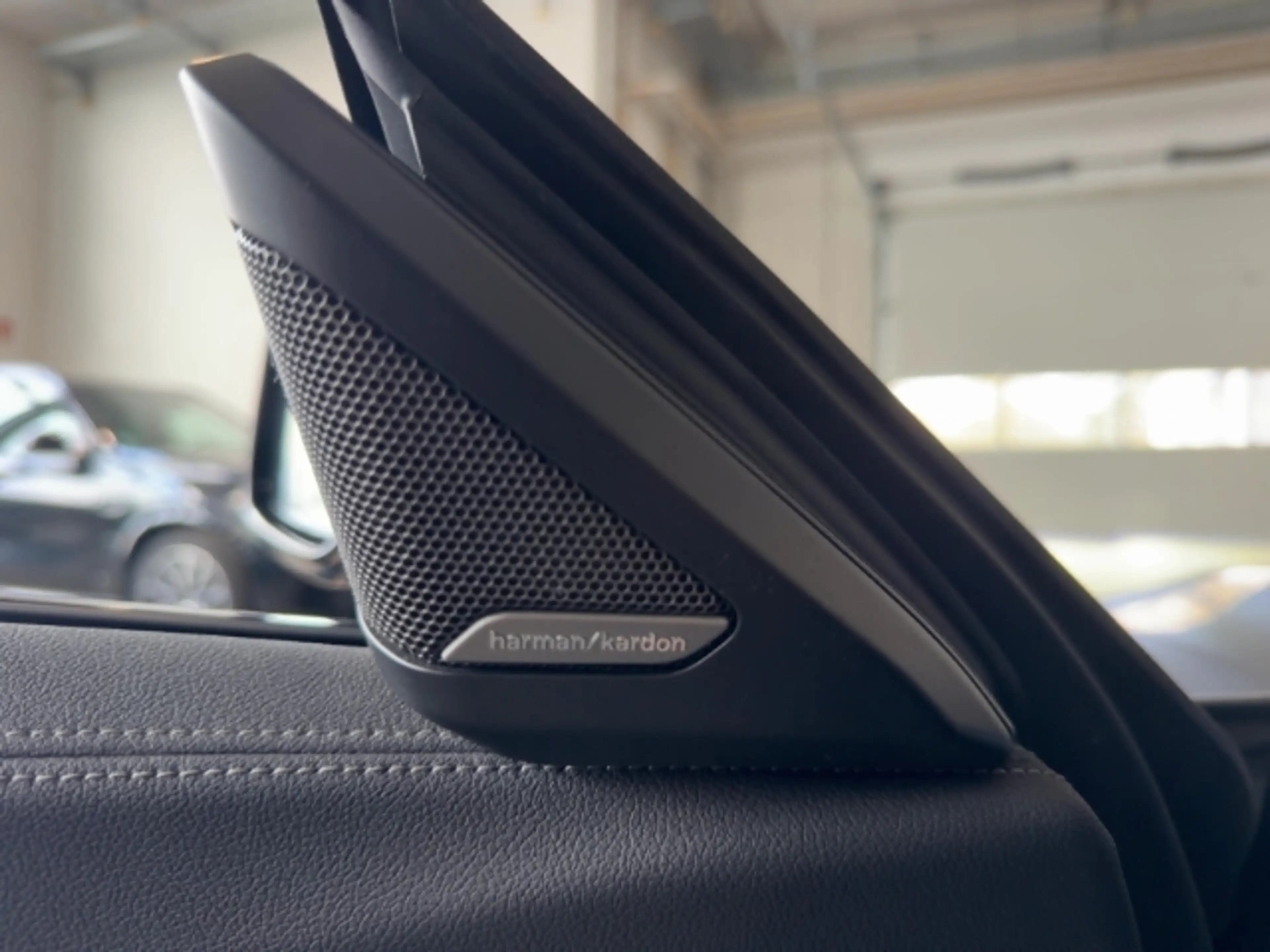 BMW Z4 sDrive30i Sportpaket Navi Leder Digitales Cockpit — photo 15