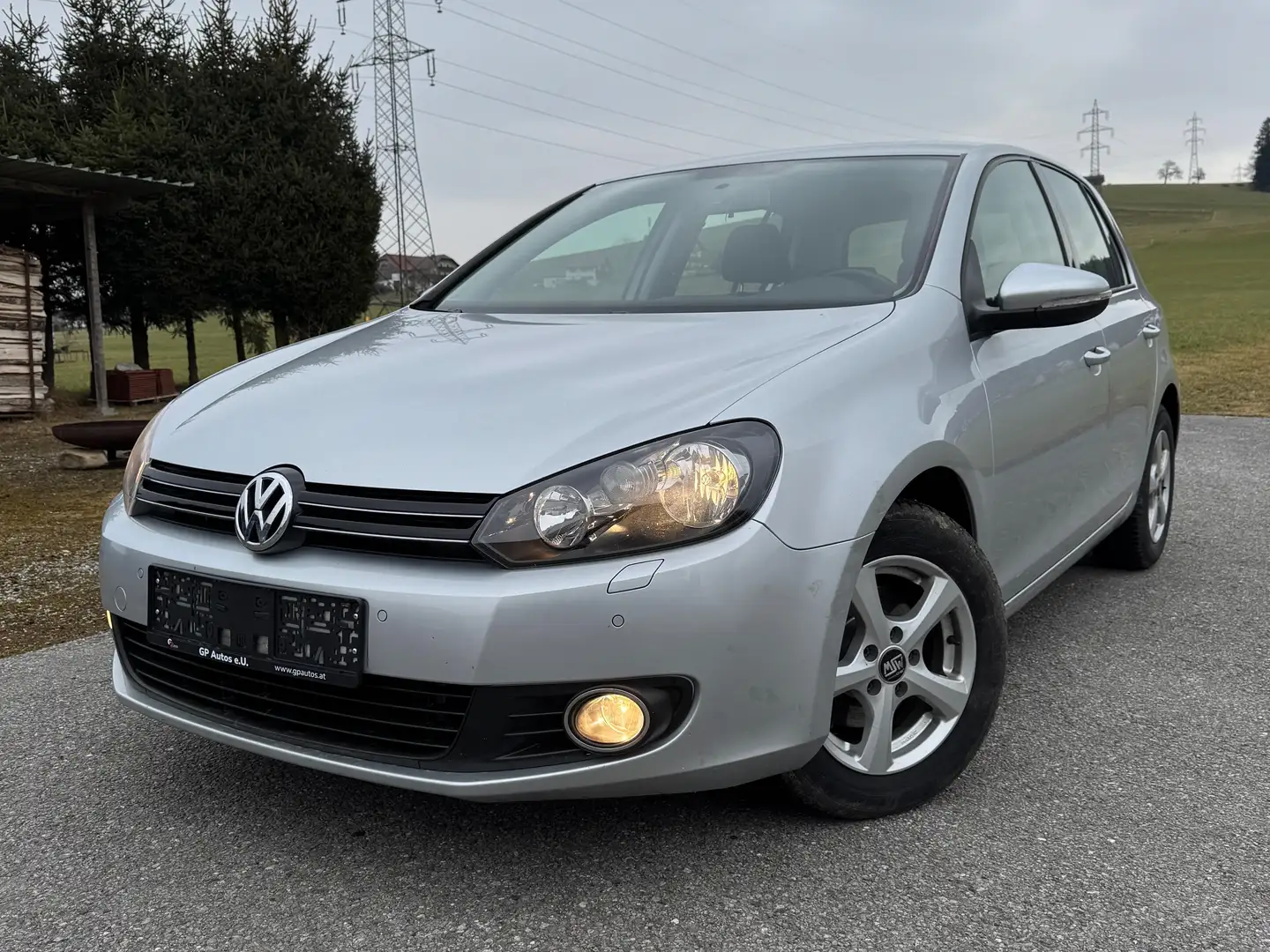 Volkswagen Golf 1,2 - Top-Ausstattung, Öamtc geprüft. Grau - 1