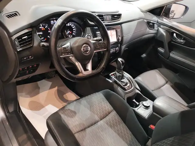 Nissan X-Trail view 8