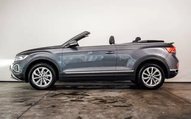 Volkswagen T-Roc view 4