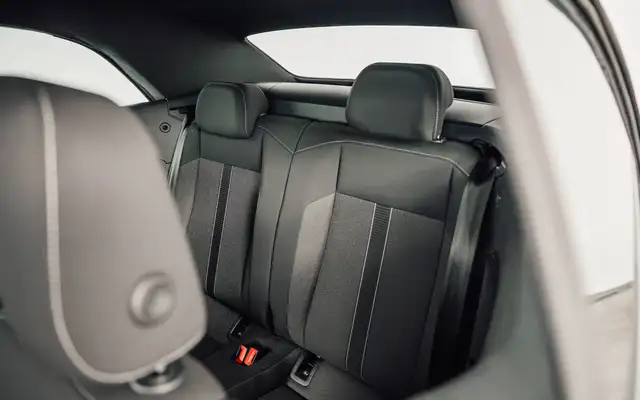 Volkswagen T-Roc view 13