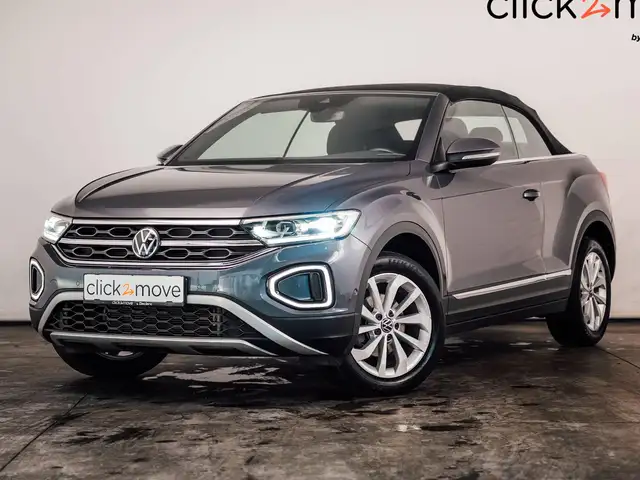Volkswagen T-Roc view 2