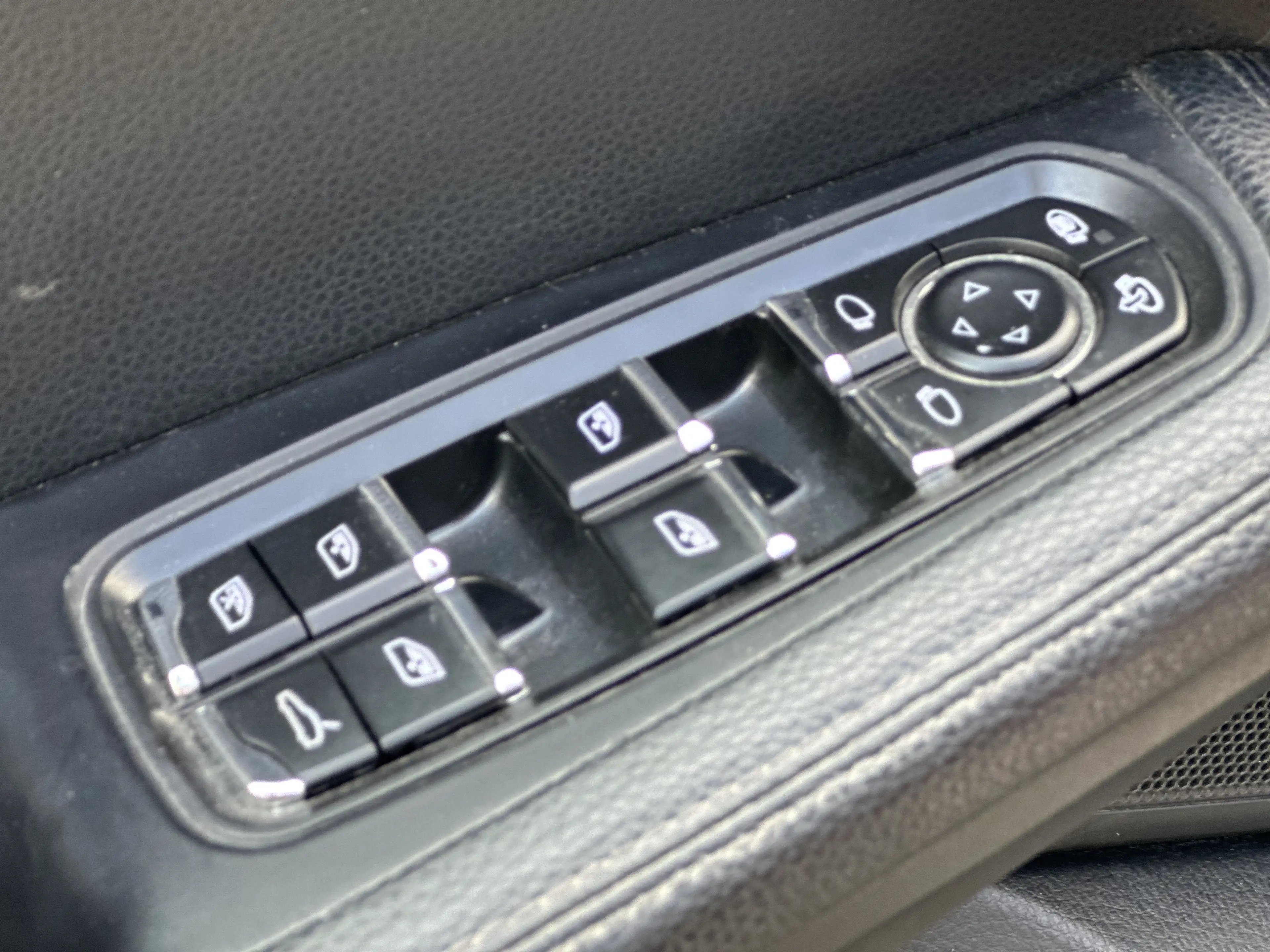 Porsche Macan 2.0 Turbo PDK// — photo 15