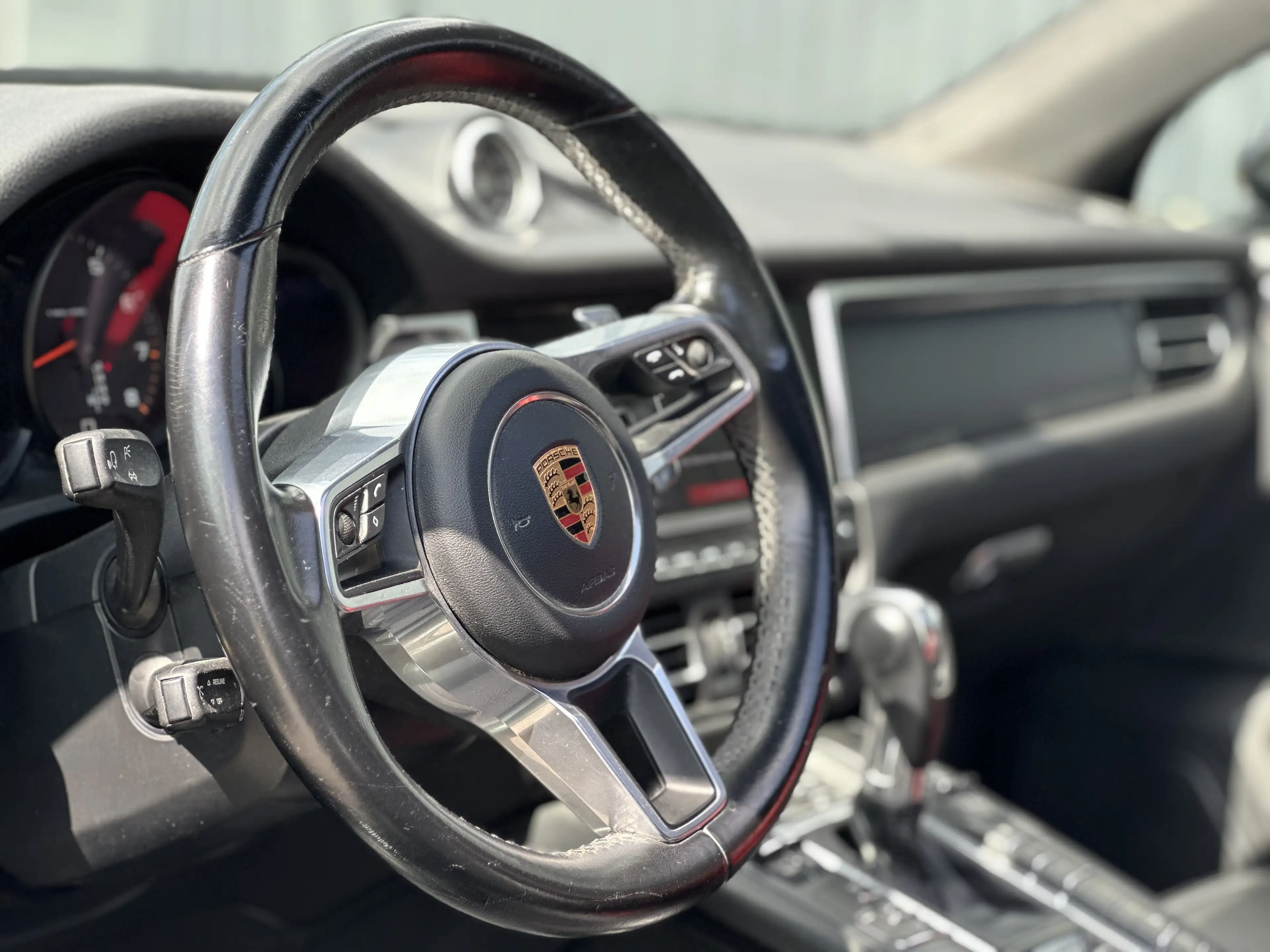 Porsche Macan 2.0 Turbo PDK// — photo 13
