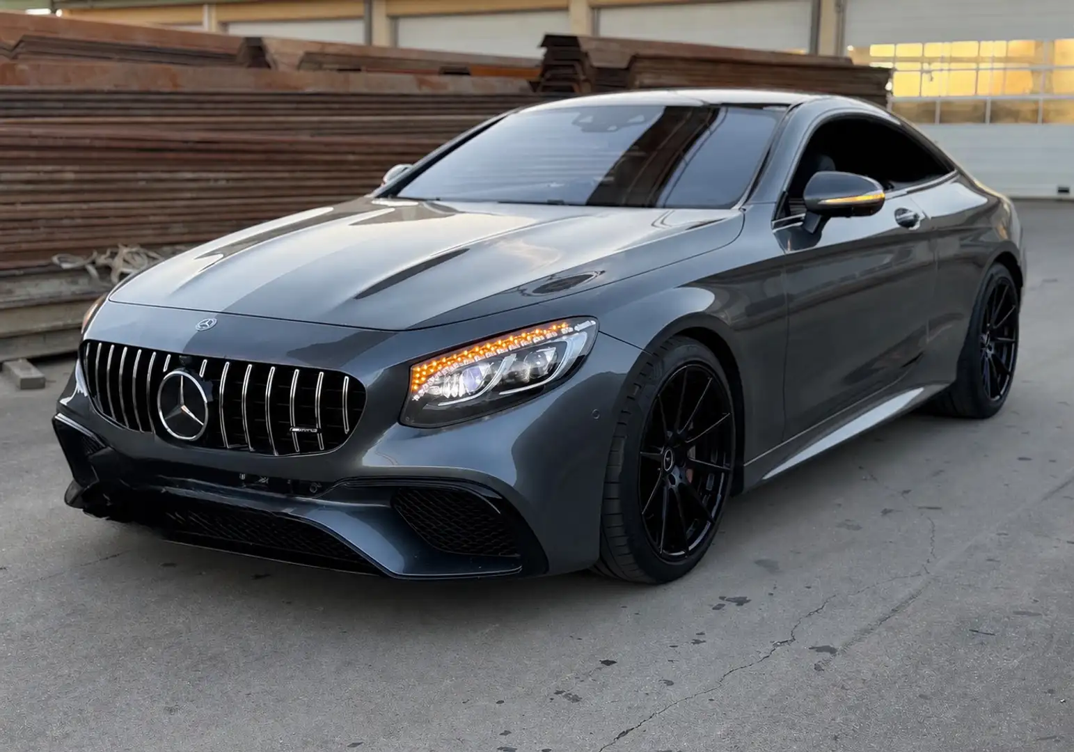 Mercedes-Benz S 560 AMG Coupe Sky lounge* Swarovski* ACC* Soft* Tauscc - 1