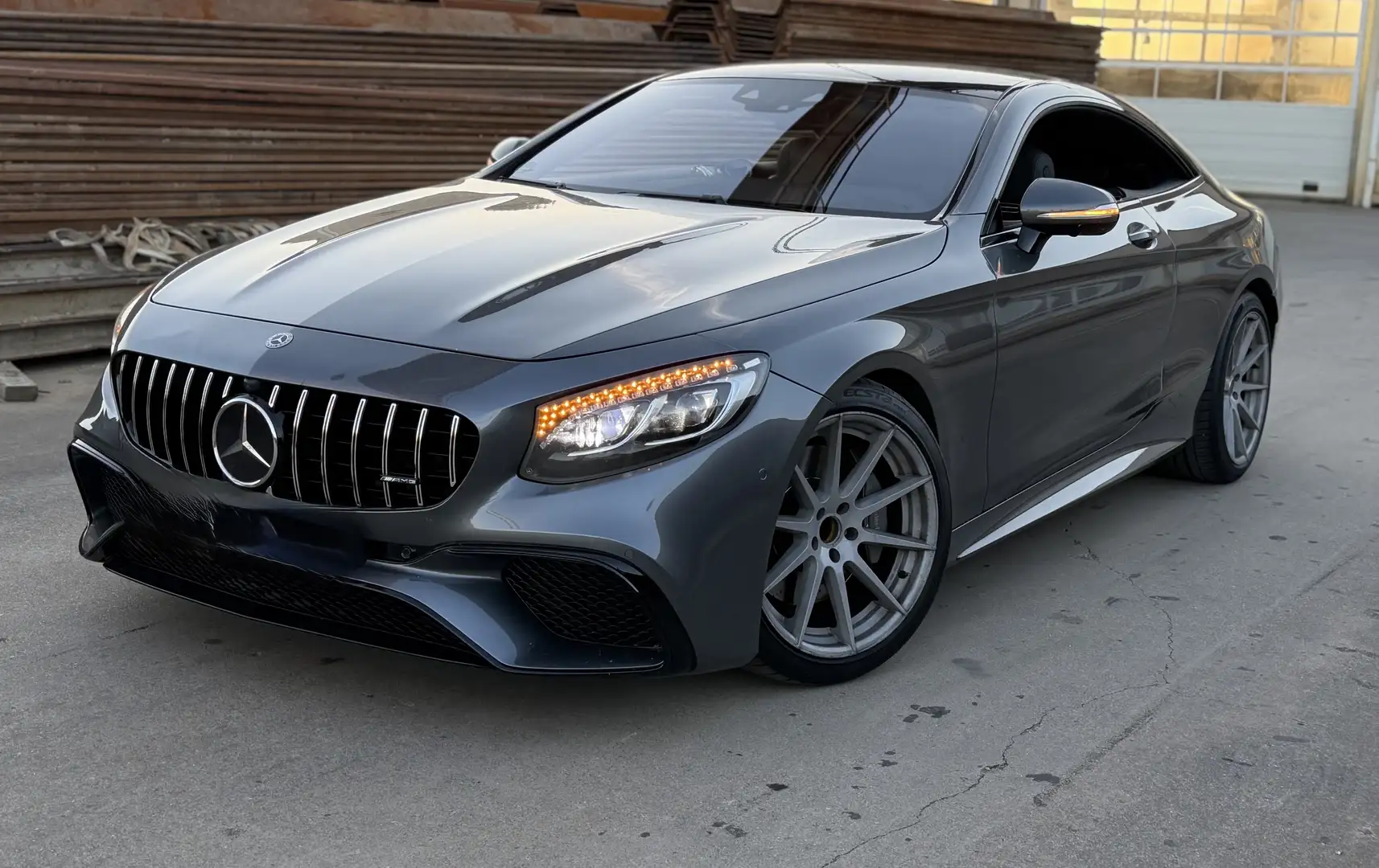 Mercedes-Benz S 560 AMG Coupe Sky lounge* Swarovski* ACC* Soft* Tauscc - 2