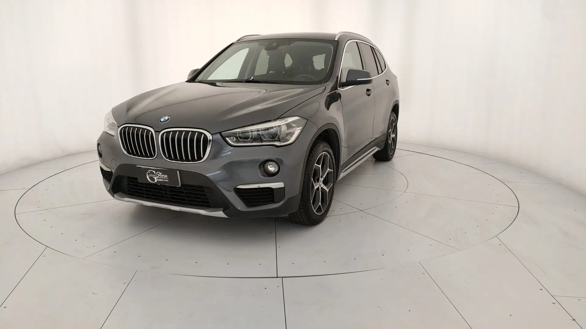 BMW X1 sdrive18d xLine auto my18 Gris - 1