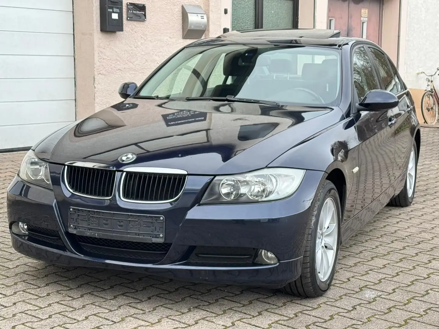BMW 318 i E90 Lim. SCHIEBEDACH SHZ TEMPOMAT TÜV NEU Bleu - 2