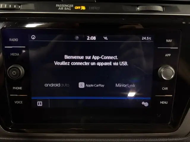 Volkswagen Touran view 26