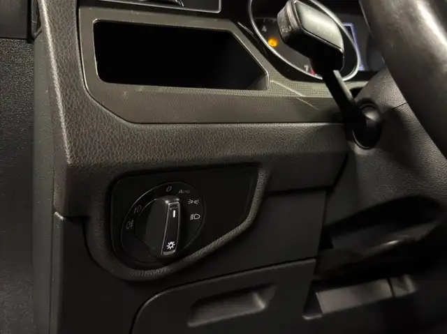 Volkswagen Touran view 20