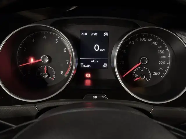 Volkswagen Touran view 27