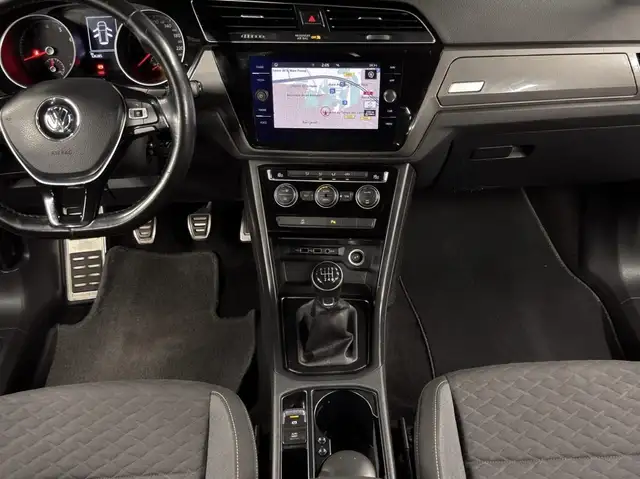 Volkswagen Touran view 14