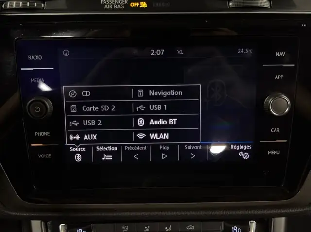 Volkswagen Touran view 22
