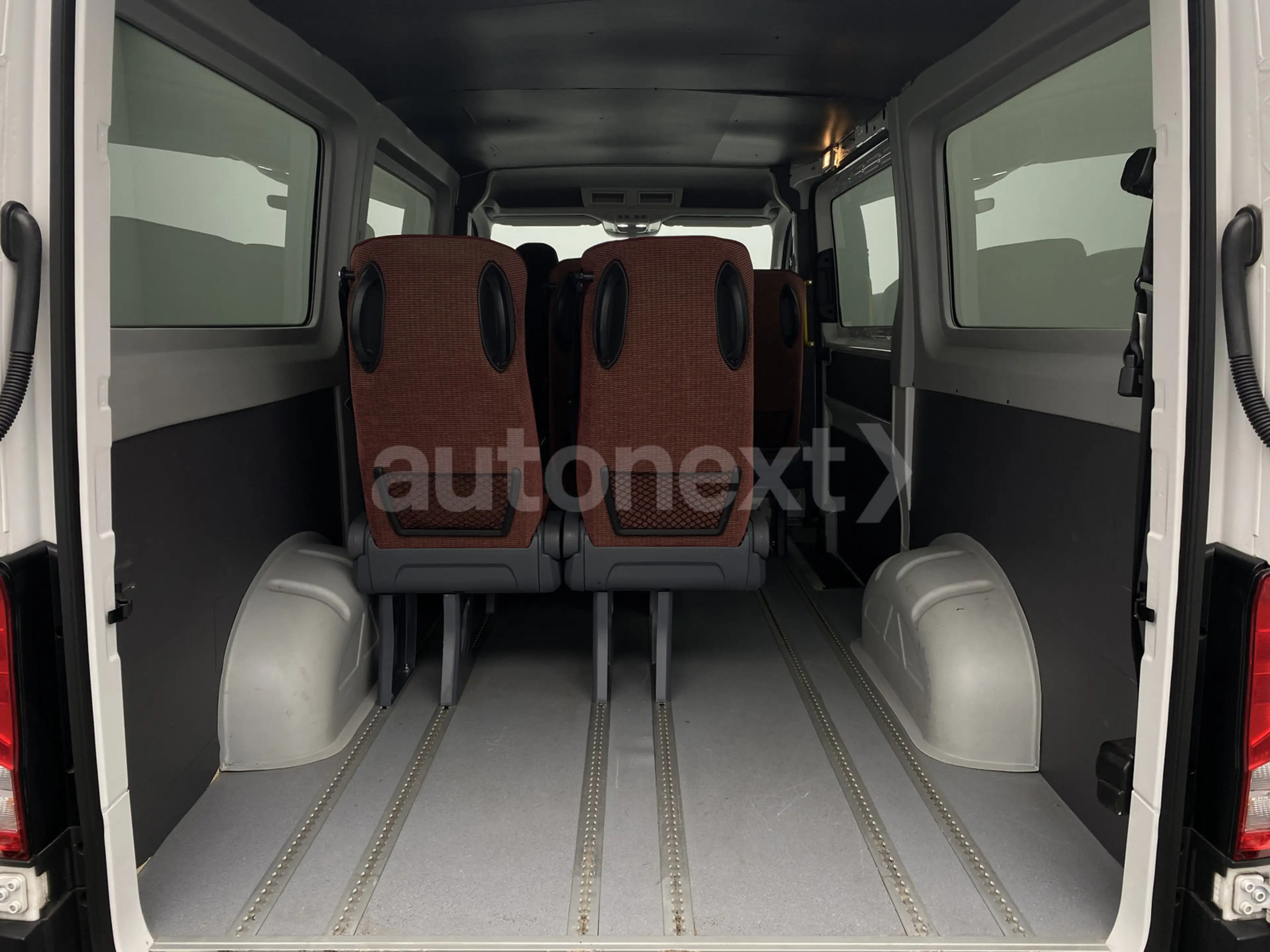 Volkswagen Crafter TDI *TOP ZUSTAND* BUS-PAKET+9-SITZE (3414) — photo 14