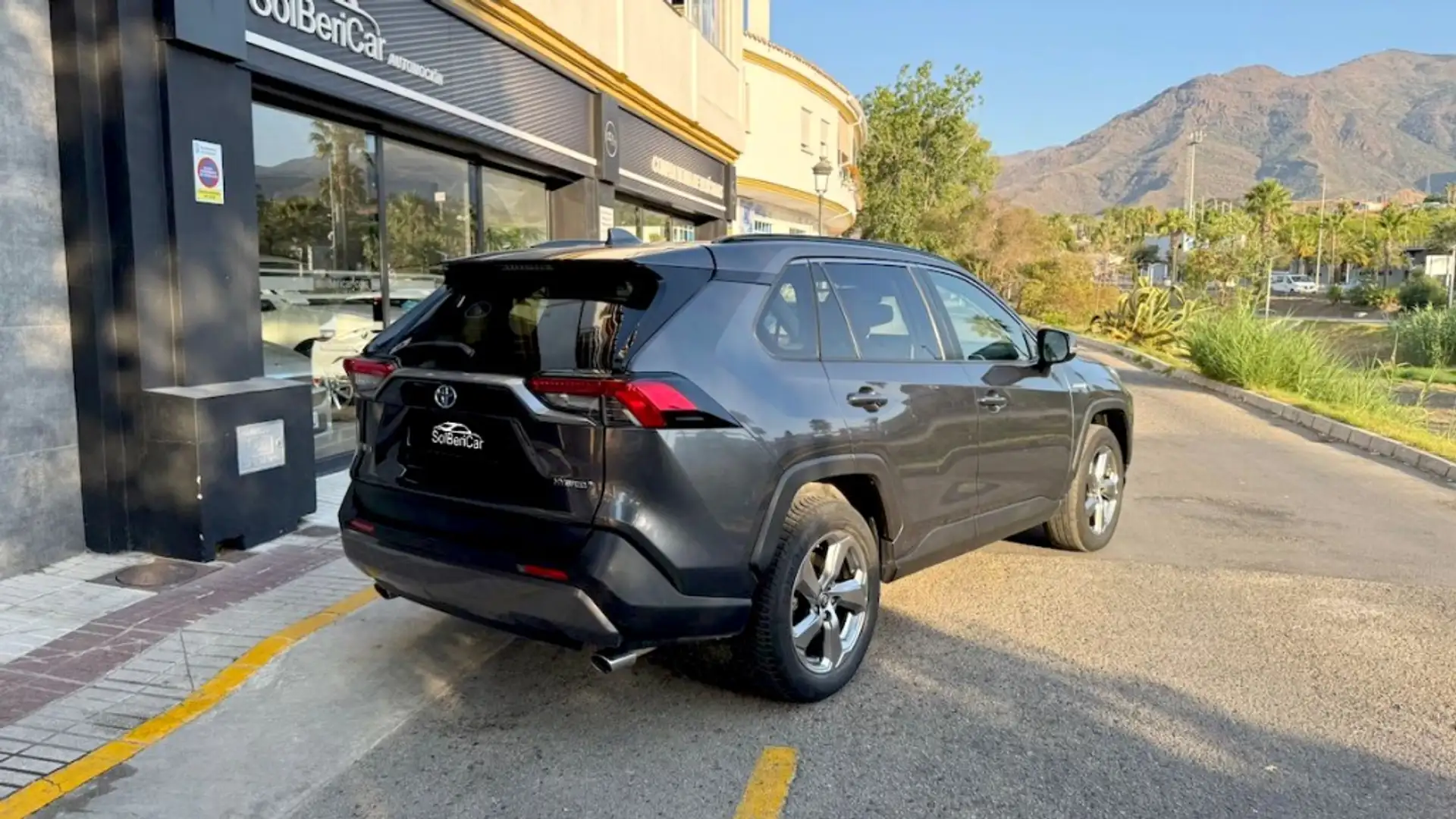 Toyota RAV 4 2.5 hybrid 4WD Advance - 2