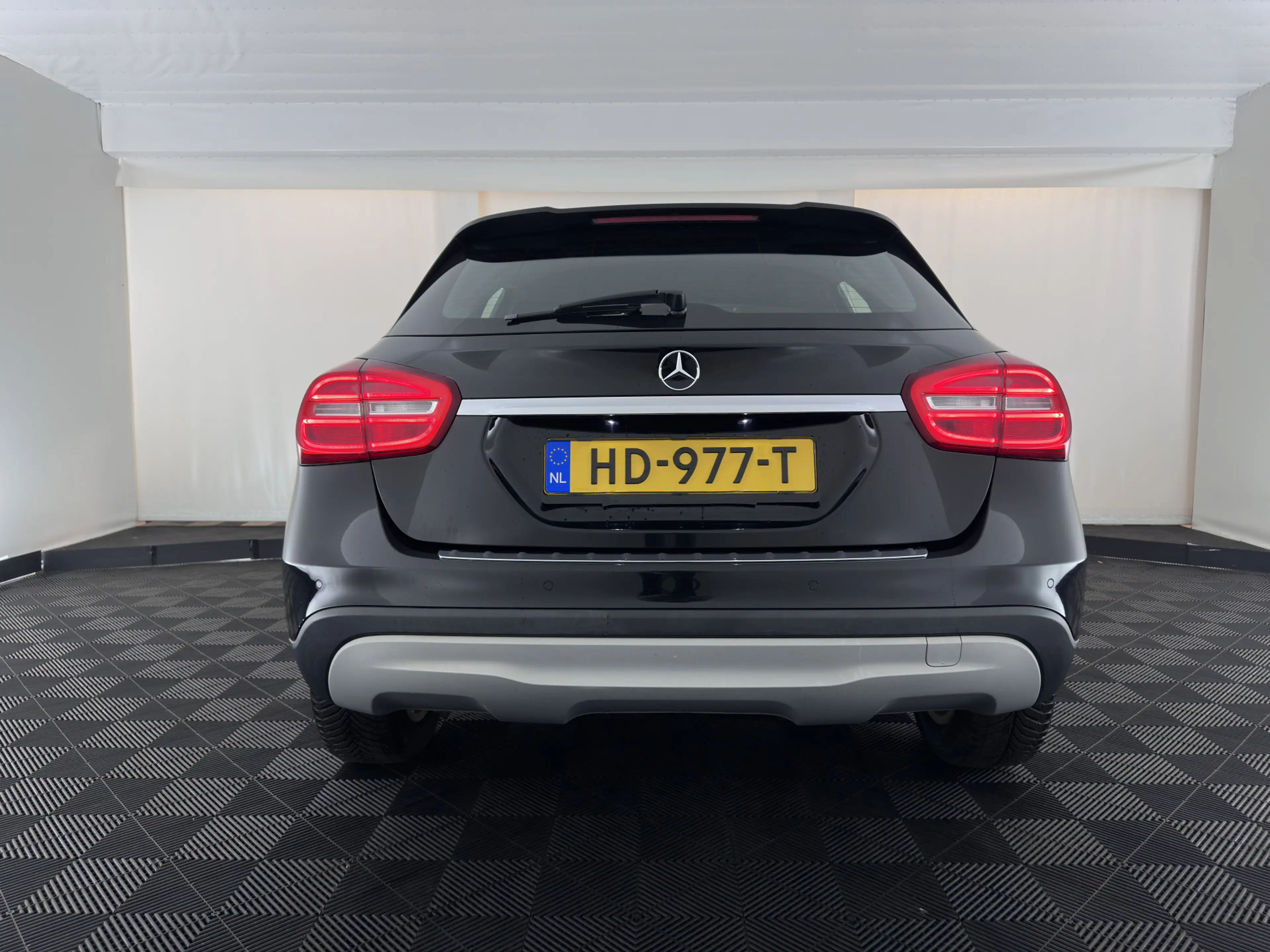 Mercedes-Benz GLA 180 d Lease Edition (INCL-BTW) *LEATHER-FABRIC | XENON — photo 5