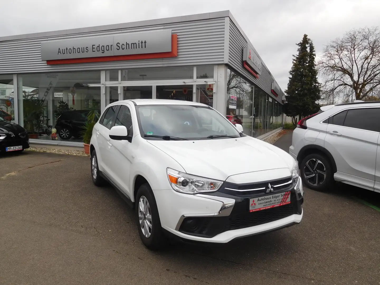 Mitsubishi ASX ASX 1.6 Basis 1.Hand, Klimaautomatik, Einparkhilfe Weiß - 1