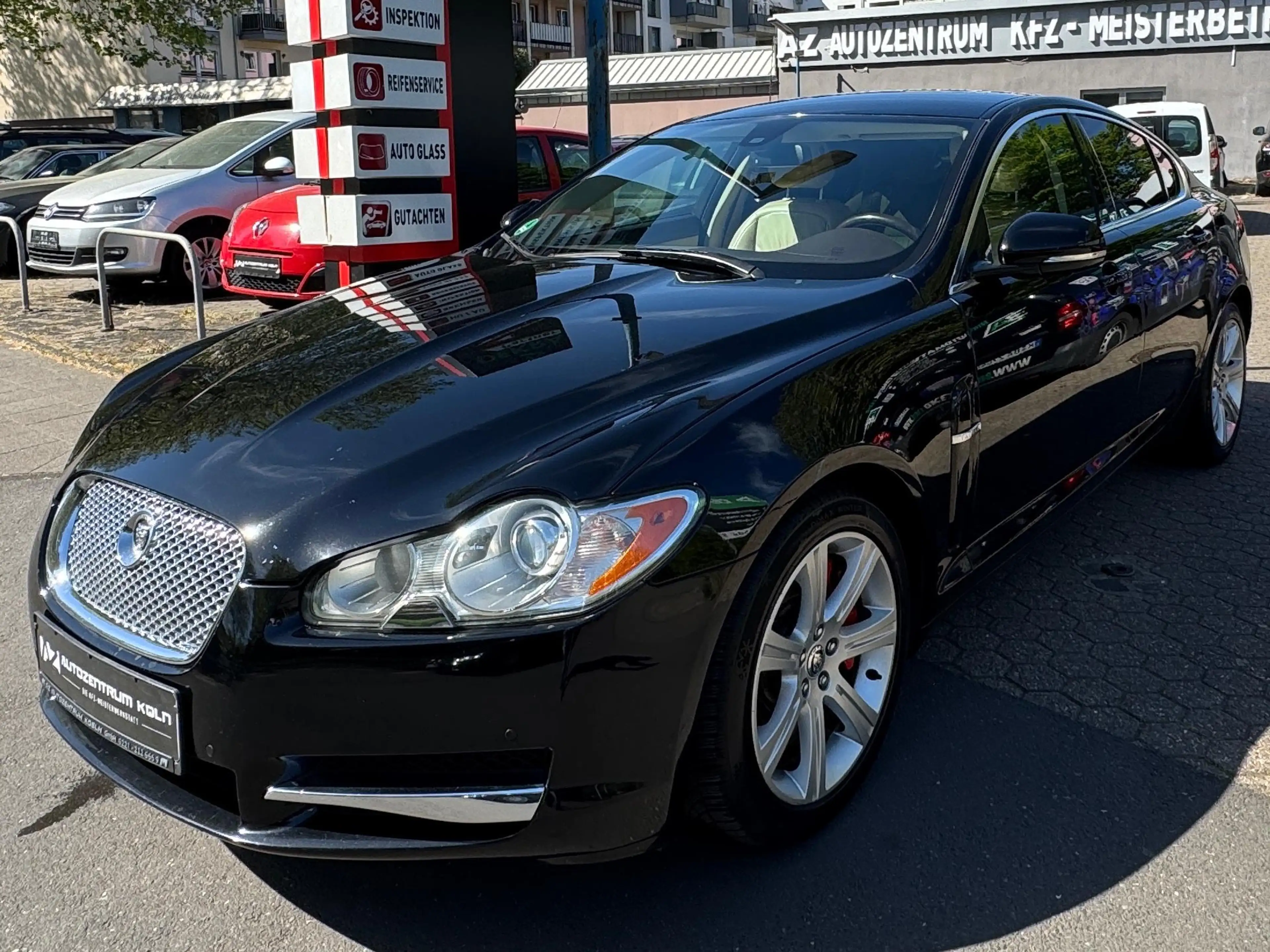 Jaguar XF 3.0 V6 Diesel Edition KLIMA XENON NAVI LEDER — photo 2