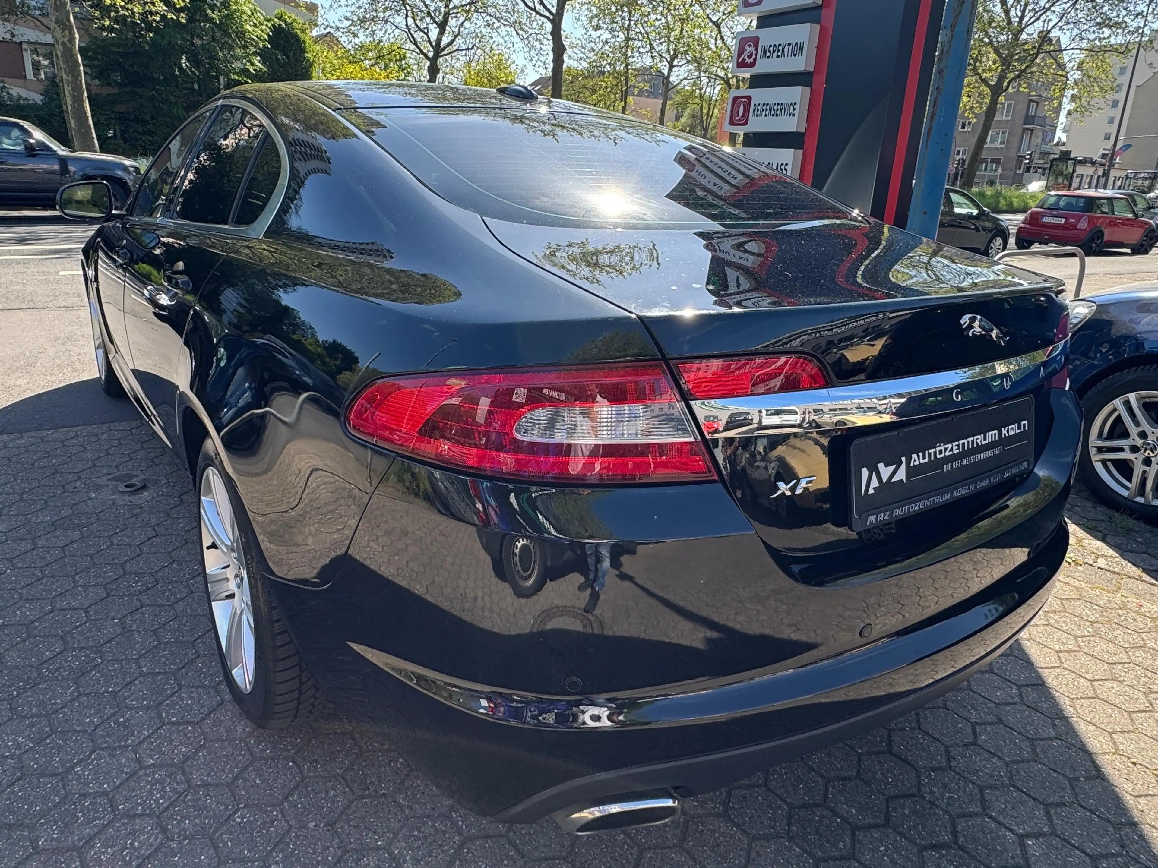 Jaguar XF 3.0 V6 Diesel Edition KLIMA XENON NAVI LEDER — photo 4