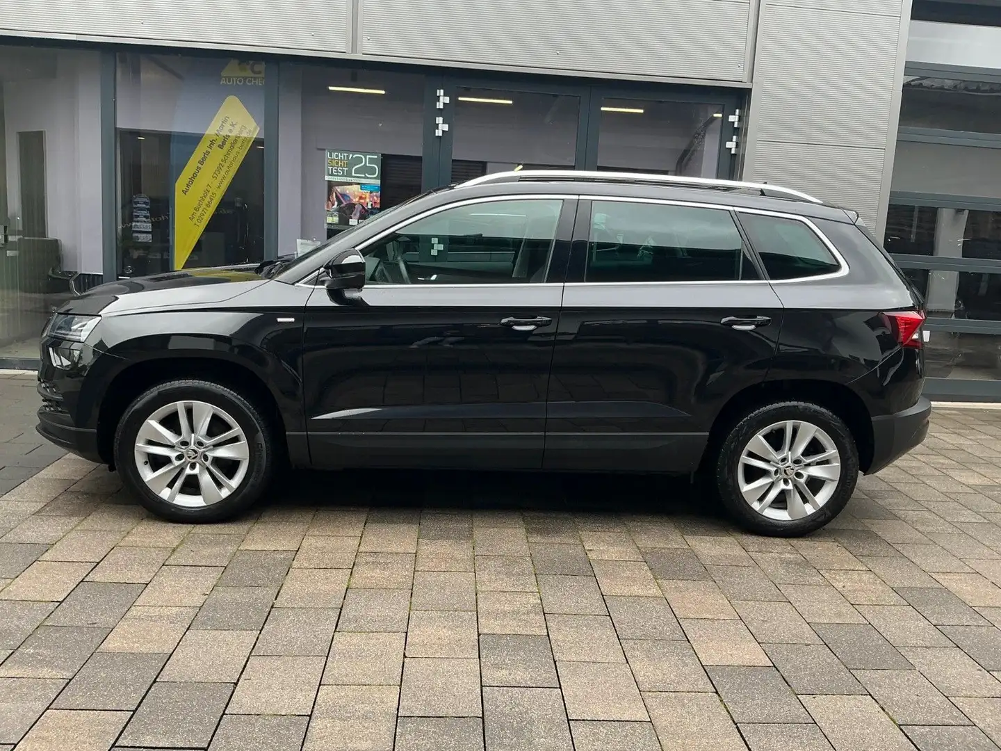 Skoda Karoq 2.0 TDI Drive 125 Noir - 1