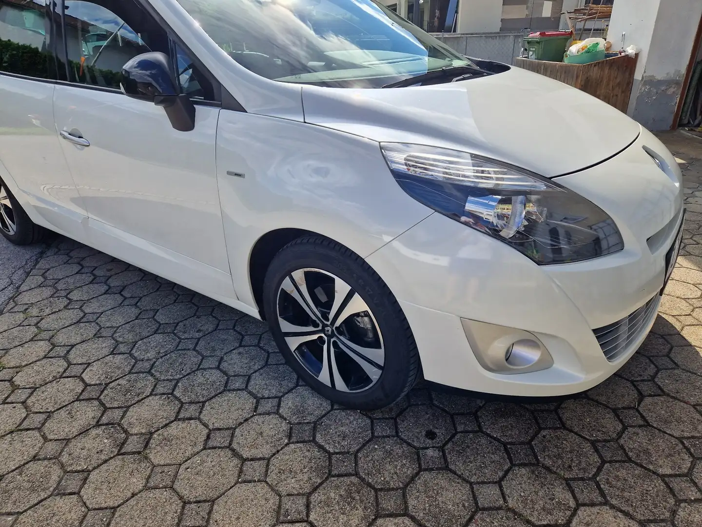 Renault 2.0dci, Bosè edition, 6gang schaltgetriebe Weiß - 2