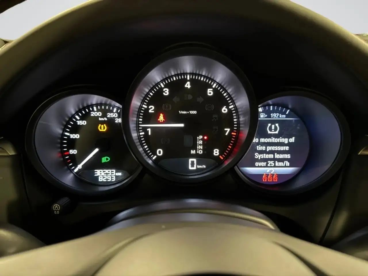 Porsche Macan снимка Porsche Macan