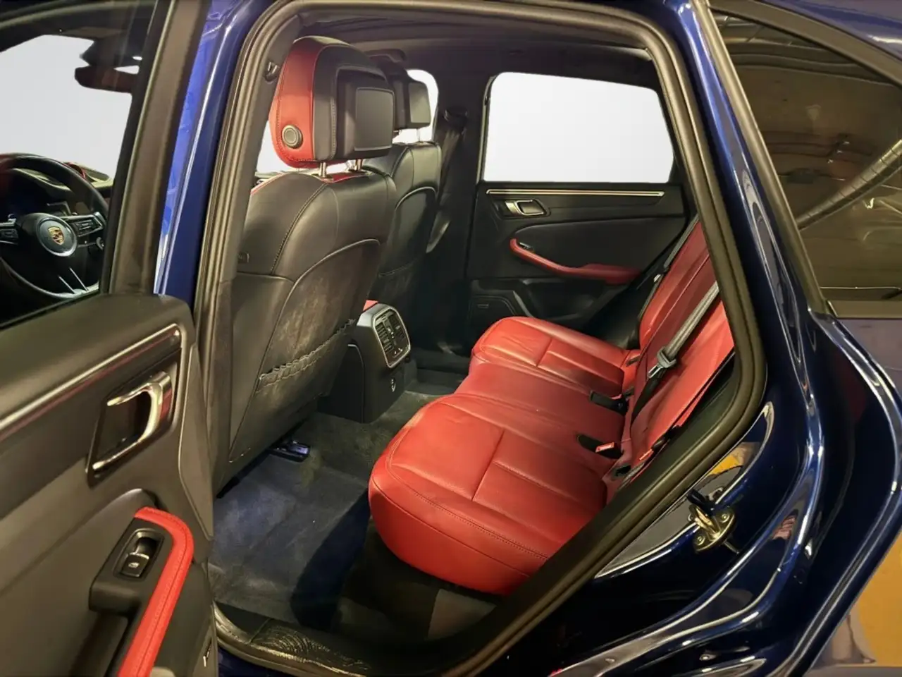 Porsche Macan снимка Porsche Macan