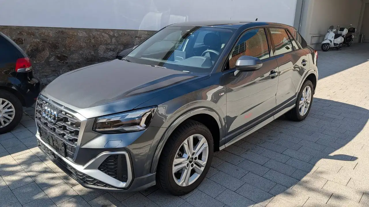 Audi Q2