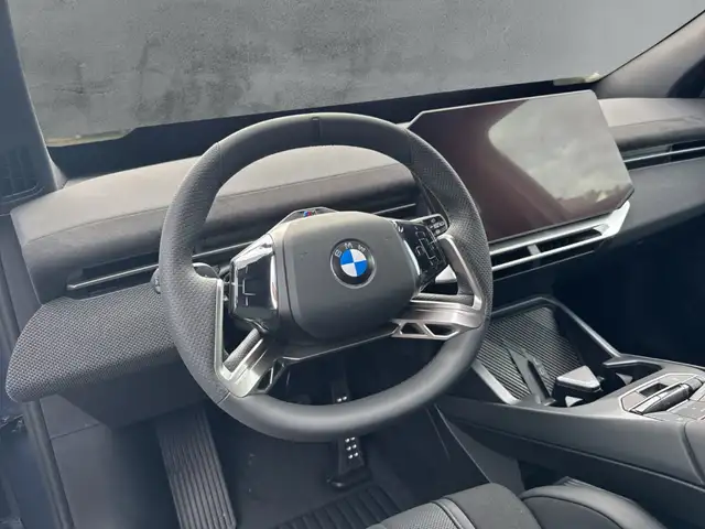 BMW Ix3 view 9
