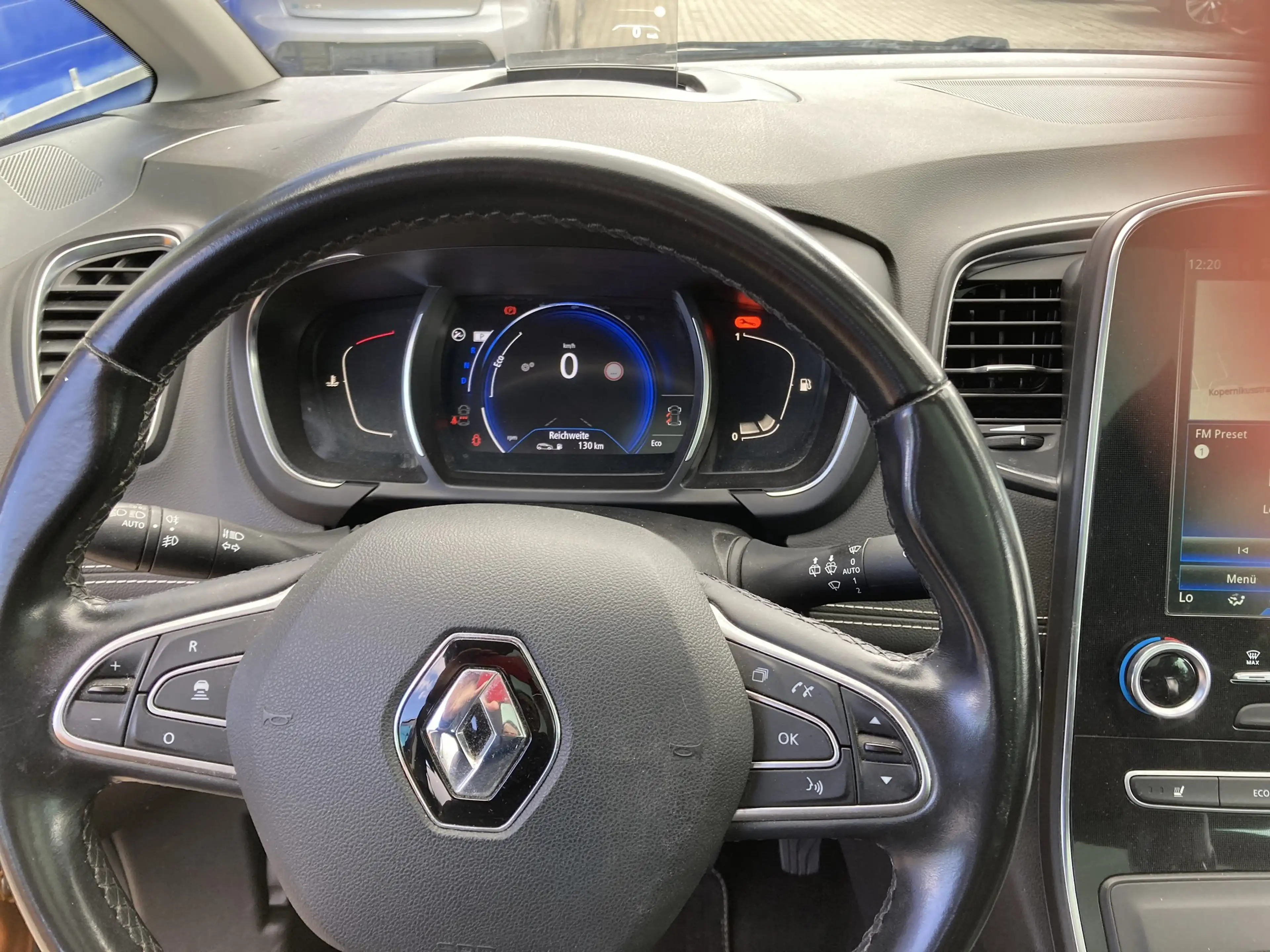 Renault Scenic BOSE Edition Navi+Klima+Panoramadach+Bose — photo 9